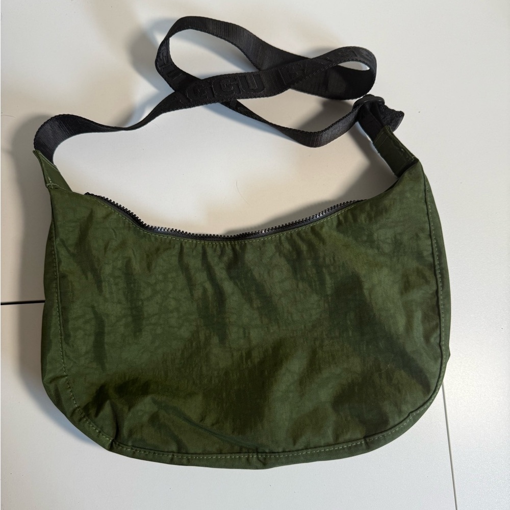 BAGGU Bay Laurel Hobo Bag with Crescent Shape
